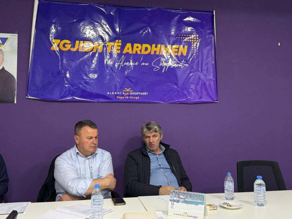 Lulzim Nasufi dhe dega e Aleancës për Shqiptarët në Strugë largohen nga Ziadin Sela dhe refuzojnë kandidatin e imponuar Arsim Dalipi 2 lulzim nasufi dhe dega e aleances per shqiptaret ne struge largohen nga ziadin sela dhe refuzojne kandidatin e imponuar arsim dalipi 689724847e488