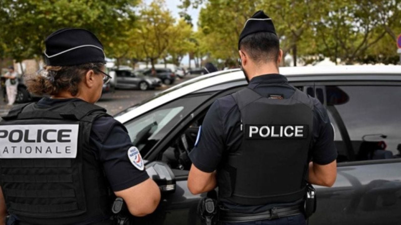 makina merr perpara turmen e njerezve ne france pas sherrit ne nje lokal 1 viktime dhe 5 te plagosur 2 prej tyre ne gjendje te rende 68b2e5b0000cb