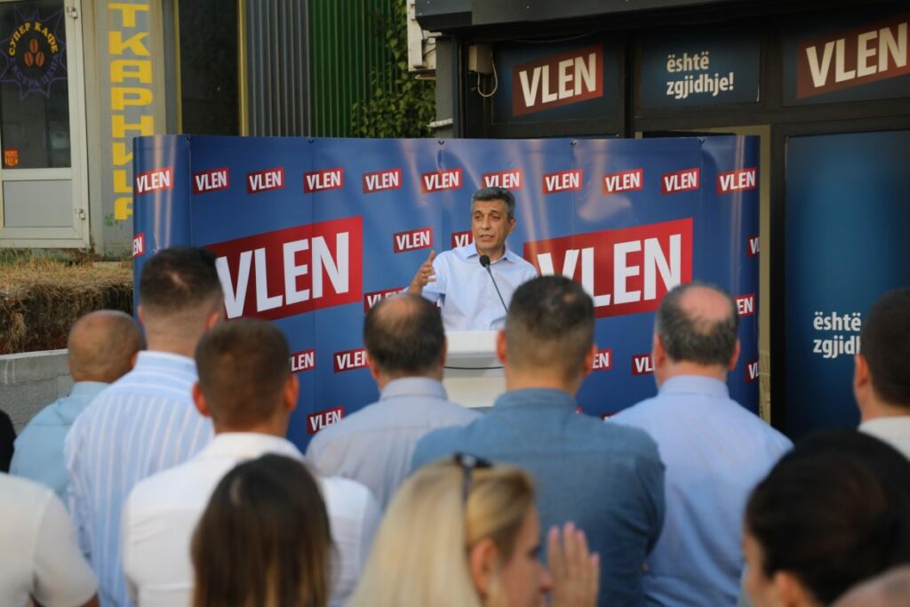 Mexhiti: Edhe në Butel mbërriti karvani i fitores së VLEN-it 3 mexhiti edhe ne butel mberriti karvani i fitores se vlen it 68b21b90a1d7d