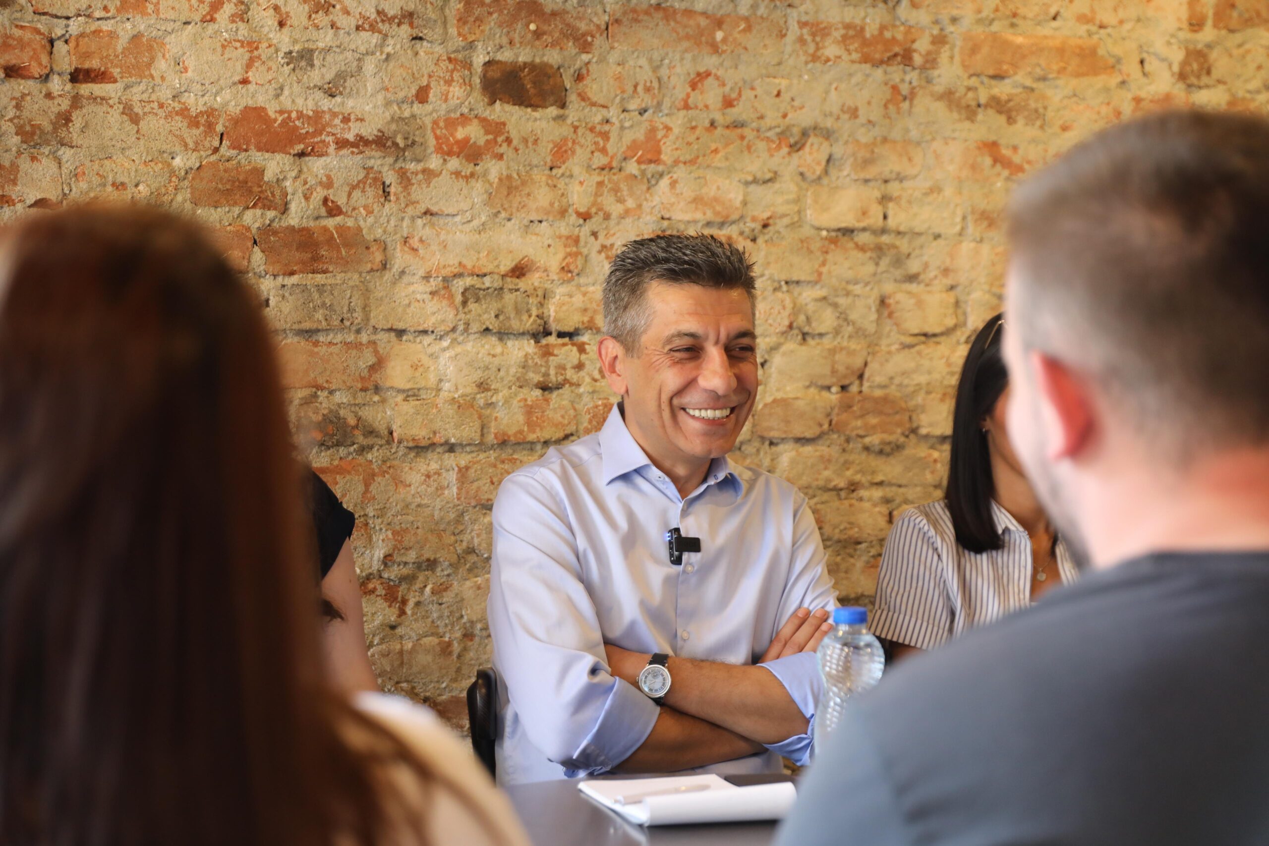 mexhiti para te rinjve prezenton projektin e qendres rinore ne cair 68b4329d25c80