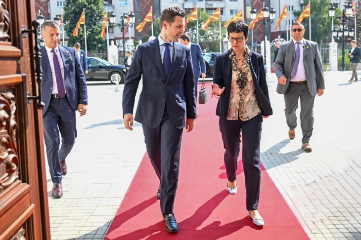 Mucunski në Bruksel në takime me Marta Kos dhe Jan Kopman 2 mucunski ne bruksel ne takime me marta kos dhe jan kopman 68ac094d9f286