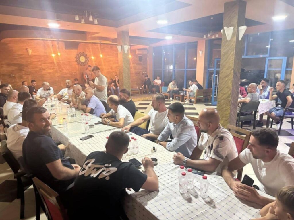 muhamet elmazi me banoret e llaskarces ndryshimi eshte vetem ceshtje kohe 68b4a31513ada