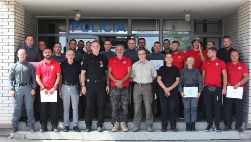 Ndahen certifikata për policët pjesëtarë të Departamentit të Njësive Speciale për Operacione 3 ndahen certifikata per policet pjesetare te departamentit te njesive speciale per operacione 68adf142b1749