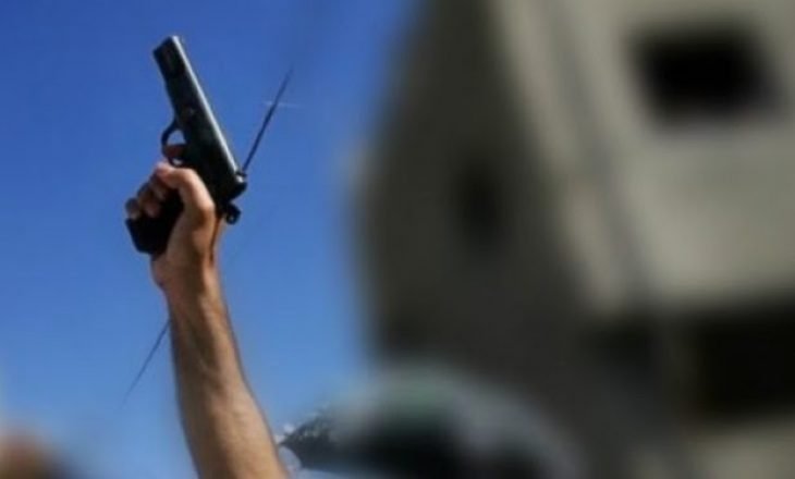 nente incidente nga plumbat e devijuar nga perdorimi i armeve ne dasma 689313ec894e2