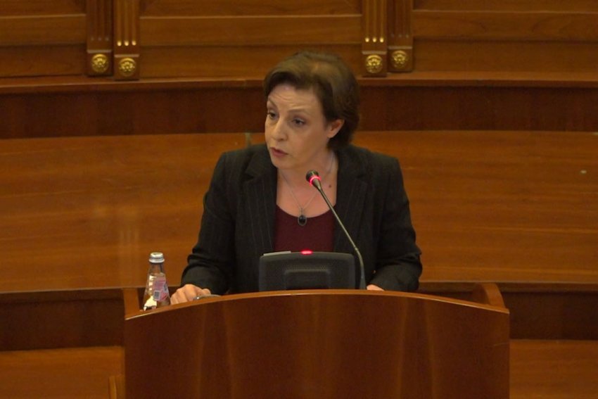 nuk u votuar per kryeparlamentare reagon donika gervalla 68a60842f1715