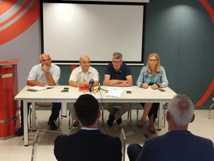 one telekomunikacioni i maqedonise nga kompania hungareze for aj xhi ofertuesi i vetem ne tenderin per operatorin e trete celular 68a83f00838f2