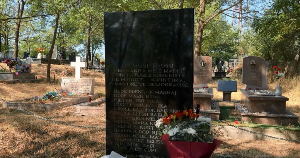 Përkujtohet masakra e Qafës së Valmirit 2 perkujtohet masakra e qafes se valmirit 68a2199c4b0bb