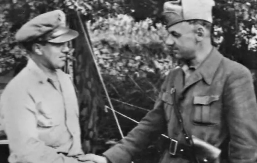 perplasjen e pare me enver hoxhen im ate e ka pasur menjehere pas luftes per deshmia e rralle e te birit te gjeneral leitnant spiro moisiut 68ae9a0212e05