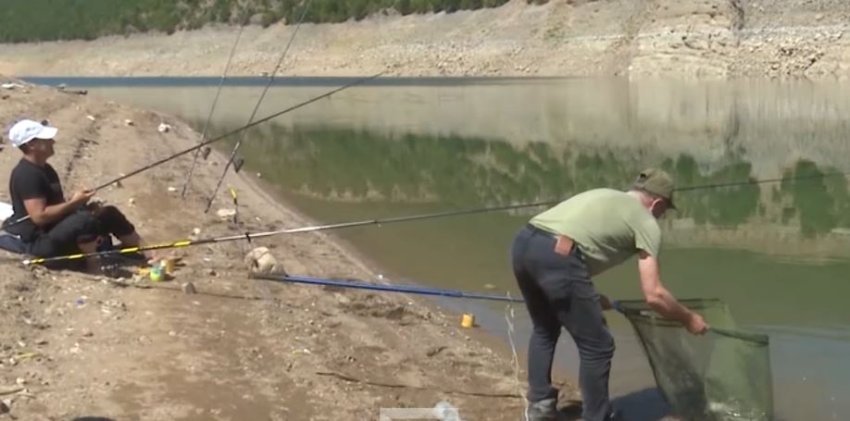 Peshkimi me grep, pasioni 40 vjeçar i prizrenasit Ylber Krasniqi 2 peshkimi me grep pasioni 40 vjecar i prizrenasit ylber krasniqi 68b33f3101c50