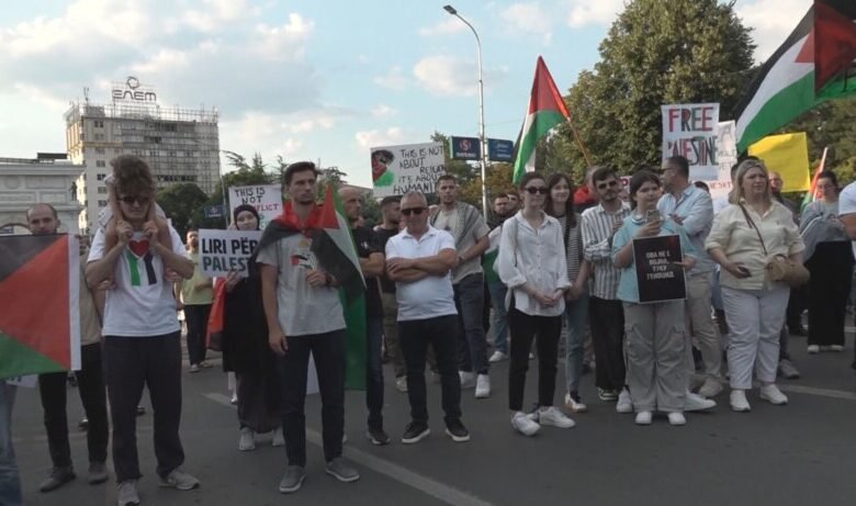 Protestë në Shkup kundër gjenocidit izraelit në Gaza 2 proteste ne shkup kunder gjenocidit izraelit ne gaza 689643aa340ff