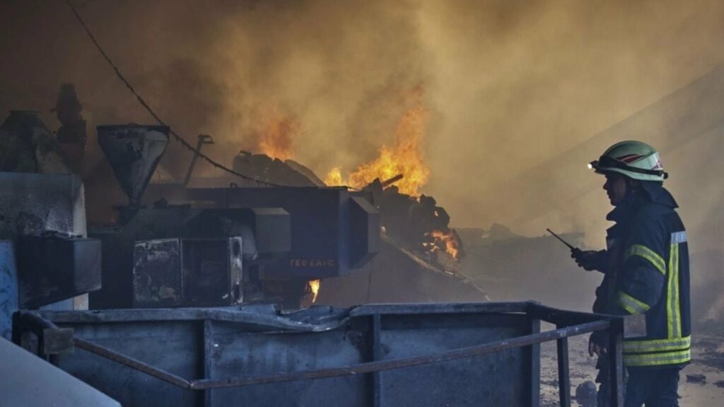 rusia po noton ne nafte por po i mbaron benzina reuters publikon shifrat ja sa e kane demtuar sulmet ukrainase prodhimtarine e rafinerive ruse 68b09707640d5