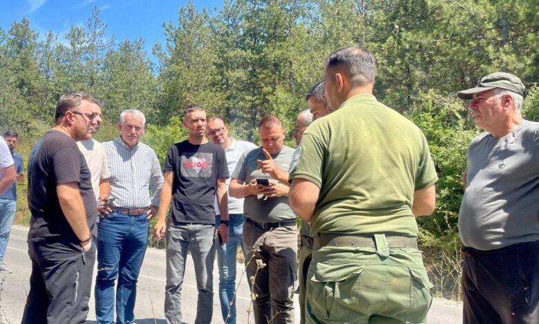 sadiku dhe drejtori i qmk se koordinojne nga terreni shuarjen e zjarrit ne sllupcan 68a1cc9d016bc