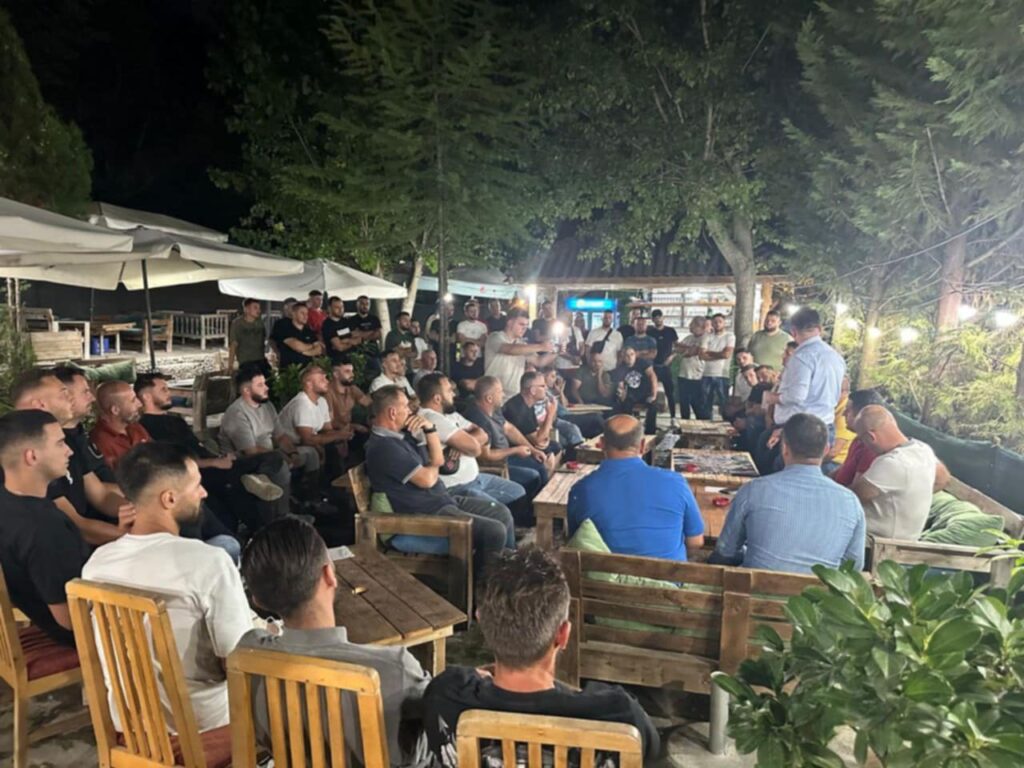 sfillarja e poshtme me e bashkuar se kurre ne mbeshtetje te muhamed elmazit 68acc9296374b