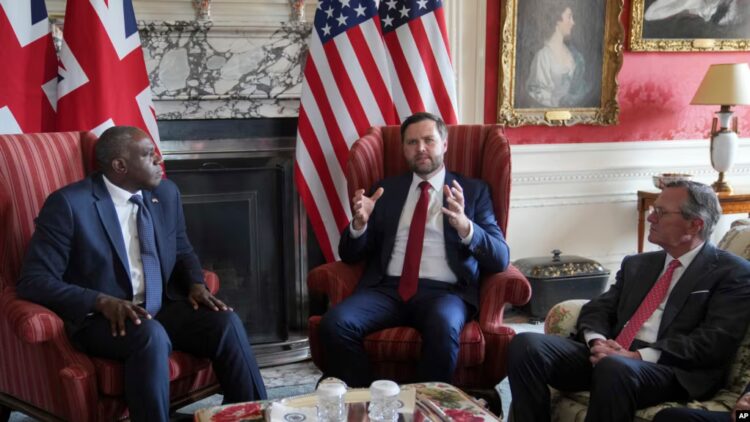 SHBA, BE dhe zyrtarë ukrainas takohen sot në Britani, para takimit Trump–Putin 3 shba be dhe zyrtare ukrainas takohen sot ne britani para takimit trump putin 689756a5780ca