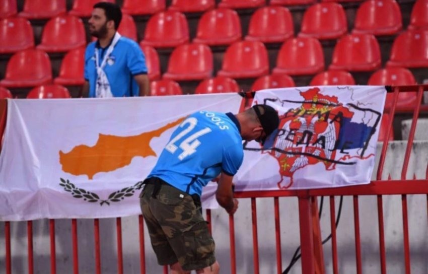shfaqet flamuri i turpit ne beograd ndaj kosoves uefa te veproje 68a50b1cc21ae