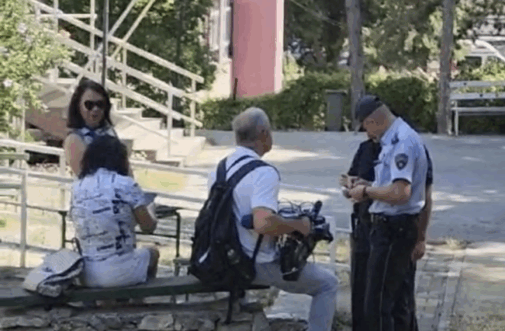 SHGM dhe SPGPM shprehin shqetësim për veprimet e pjesëtarëve të policisë ndaj gazetarëve në Demir Hisar 2 shgm dhe spgpm shprehin shqetesim per veprimet e pjesetareve te policise ndaj gazetareve ne demir hisar 689b72843266a