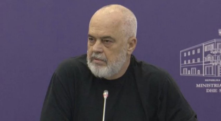 shpetoi 3 te aksidentuarit ne fier rama mes policise se shtetit ka edhe heronj klajdi mustaj shembulli i forces 6897876536f17