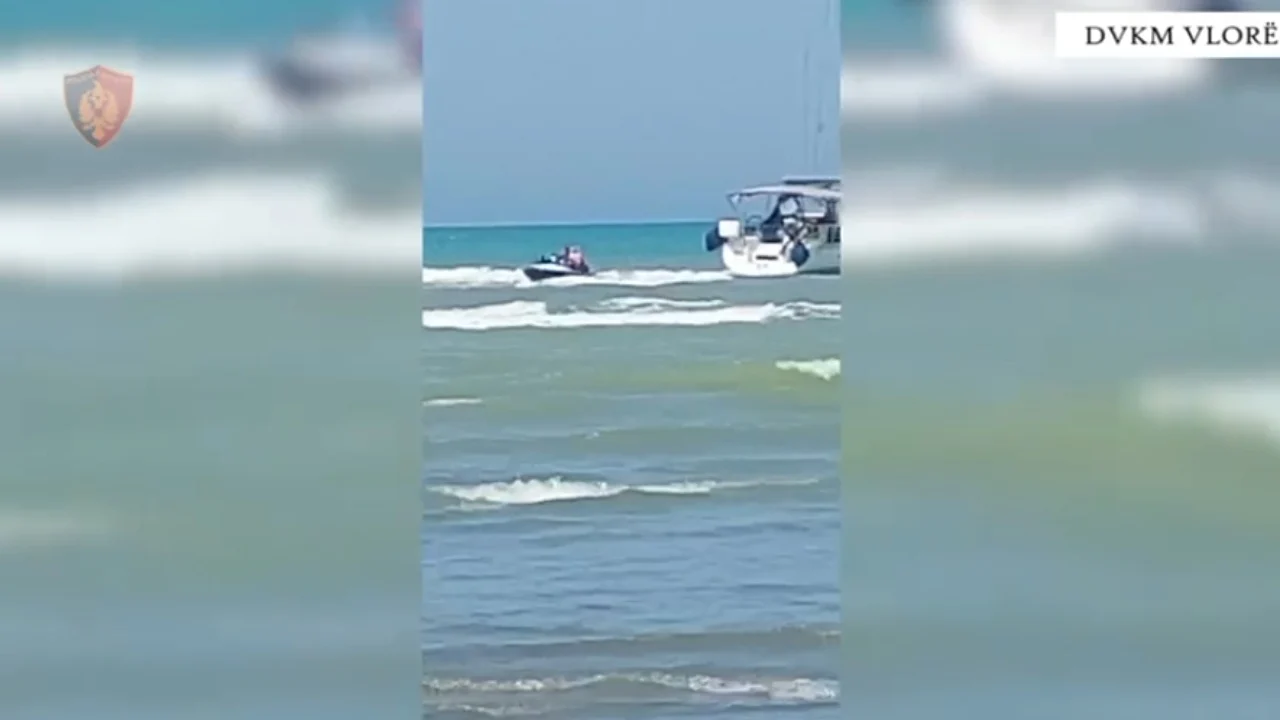 Të bllokuar me velierën e tyre në det, shpëtohen turistët gjermanë në Vlorë 1 te bllokuar me velieren e tyre ne det shpetohen turistet gjermane ne vlore 6897719b3d213
