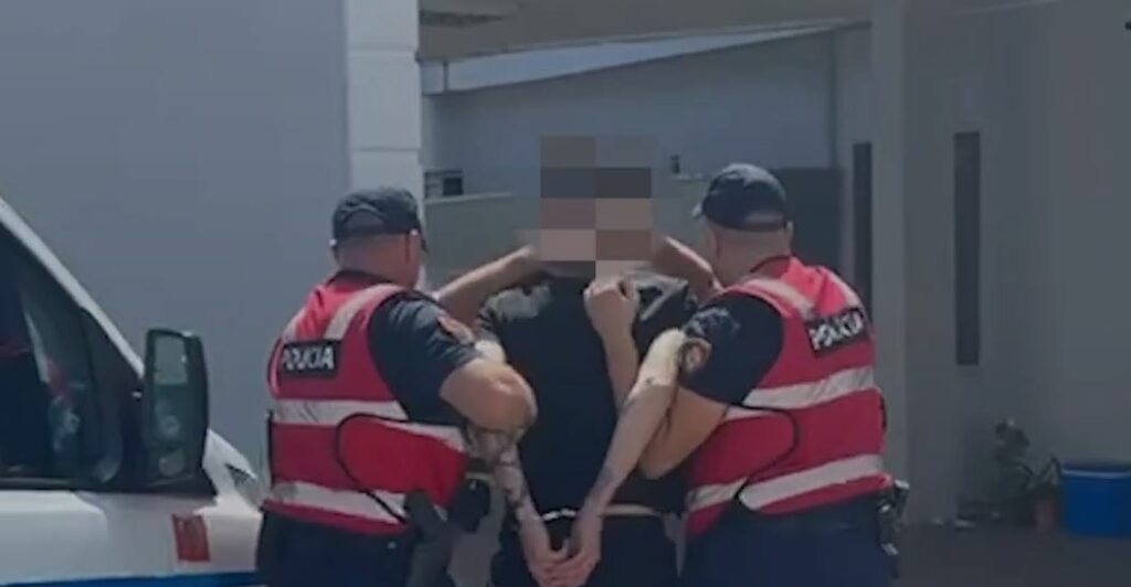 trafik armesh me autobus drejt italise arrestohen tre persona 6897557bc79b2