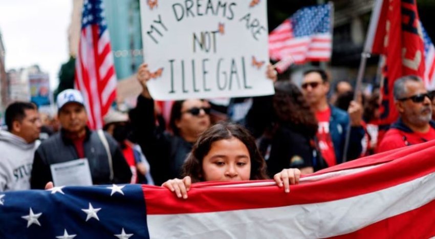 trump kerkon regjistrim te ri te popullsise se shba ve pa emigrantet 6894c9e39a61e