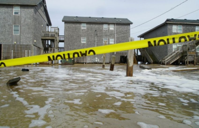 Uragani Erin kërcënon Karolinën e Veriut, urdhërohet evakuimi i qytetarëve 3 uragani erin kercenon karolinen e veriut urdherohet evakuimi i qytetareve 68a6b21772855