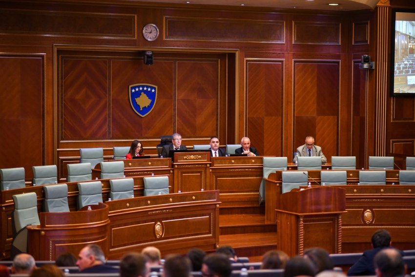 vazhdon seanca konstituive e kuvendit 68a8028fdd036