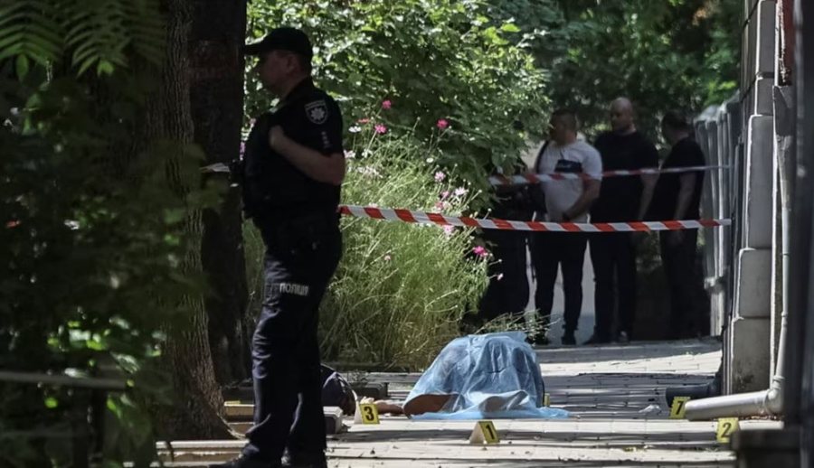 Vritet me armë zjarri ish-kryetari i Parlamentit të Ukrainës, Parubiy 2 vritet me arme zjarri ish kryetari i parlamentit te ukraines parubiy 68b3060b9db80