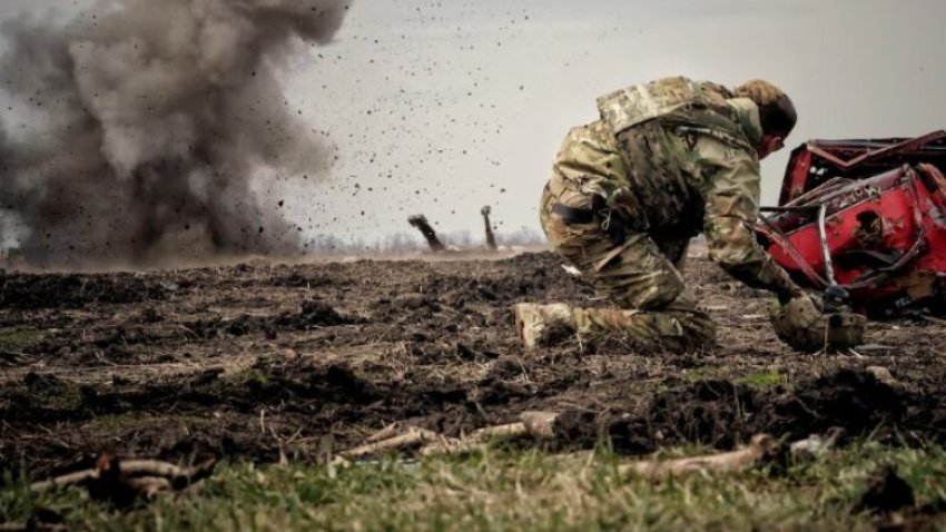 Zbulohet oferta për paqe e Putinit: Ukraina duhet të heqë dorë nga Donbasi, NATO dhe trupat e huaja 3 zbulohet oferta per paqe e putinit ukraina duhet te heqe dore nga donbasi nato dhe trupat e huaja 68a75ad57f2a8