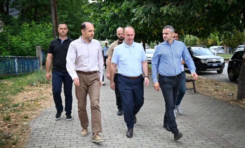 Zeqirija Ibrahimi dhe Afrim Gashi në krah të Fisnik Melës: Dibra pret ndryshimin e madh! 3 zeqirija ibrahimi dhe afrim gashi ne krah te fisnik meles dibra pret ndryshimin e madh 689f45cf40cca