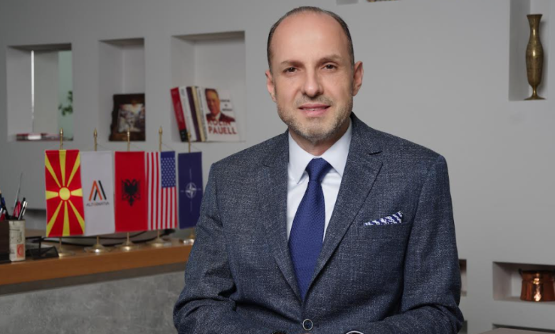 zeqirija ibrahimi uron dimal bashen per kryetar te ri te kuvendit te kosoves 68ad8dfb301c3