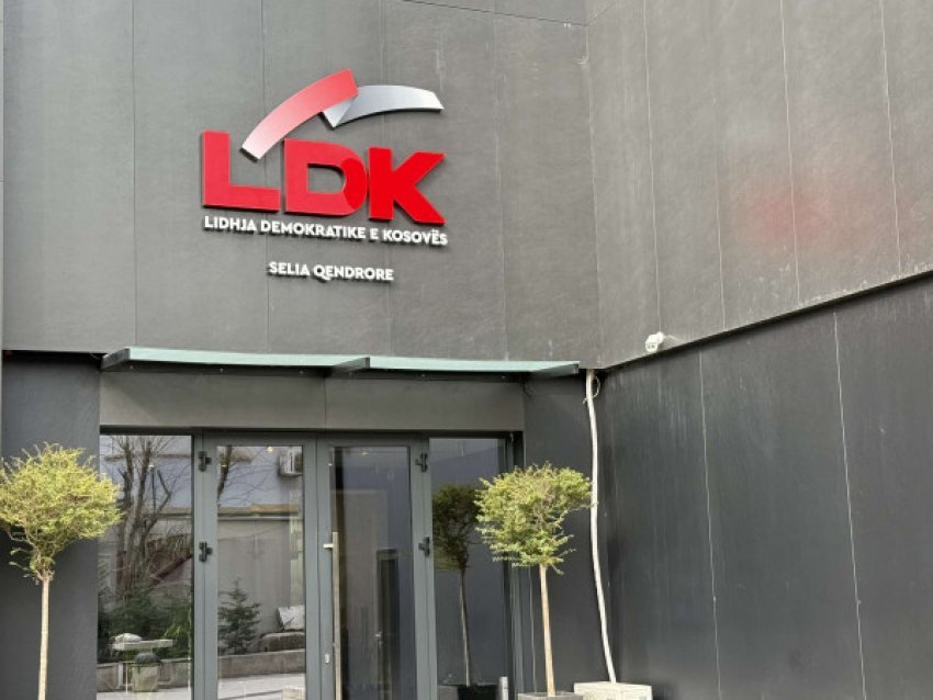 Zgjedhjet lokale të 12 tetorit, LDK publikon listën me kandidatë për kryetar të komunave 3 zgjedhjet lokale te 12 tetorit ldk publikon listen me kandidate per kryetar te komunave 689ce9fae6025