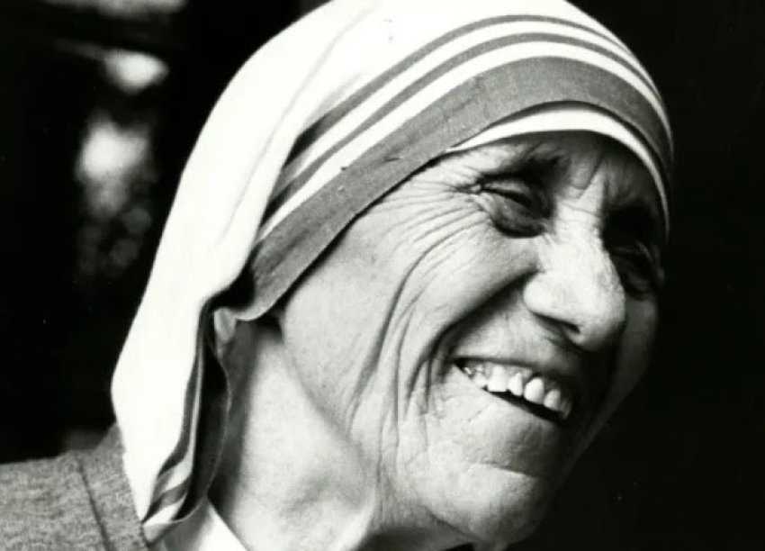 28 vjet nga vdekja e nene terezes 68ba7781df103