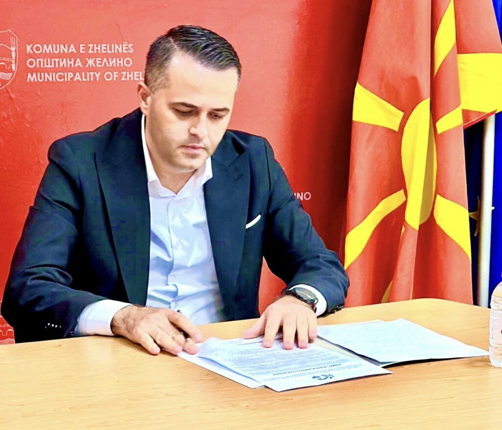 Emir Sulejmani nënshkruan Kodin për zgjedhje korrekte dhe demokratike 4 555542710 4277628132455255 1807449710555970429 n