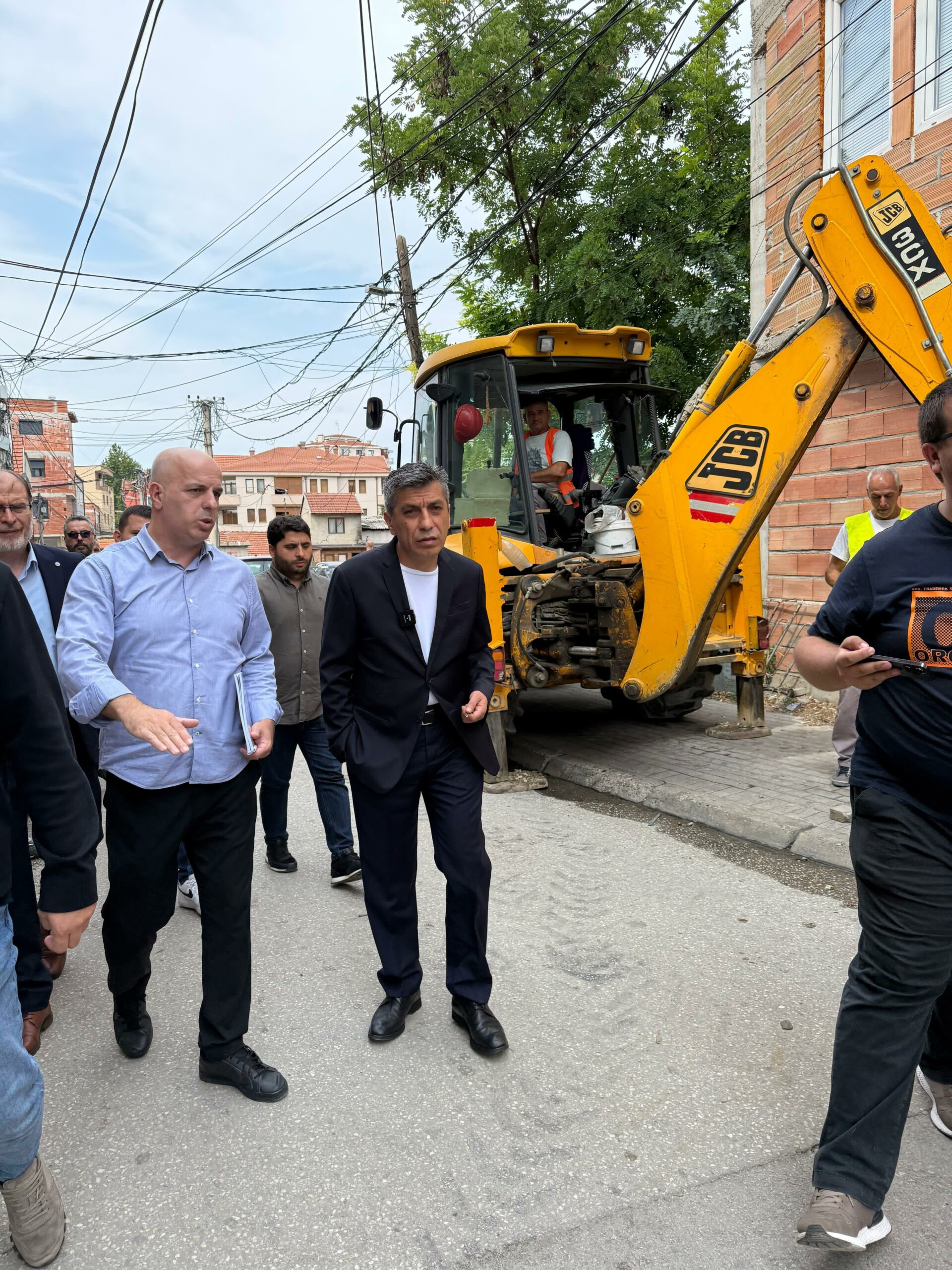 Mexhiti: Bashkëpunimi Qeveri-Komunë sjell ndryshime konkrete në Çair 2 IZET MEXHITI 2 scaled