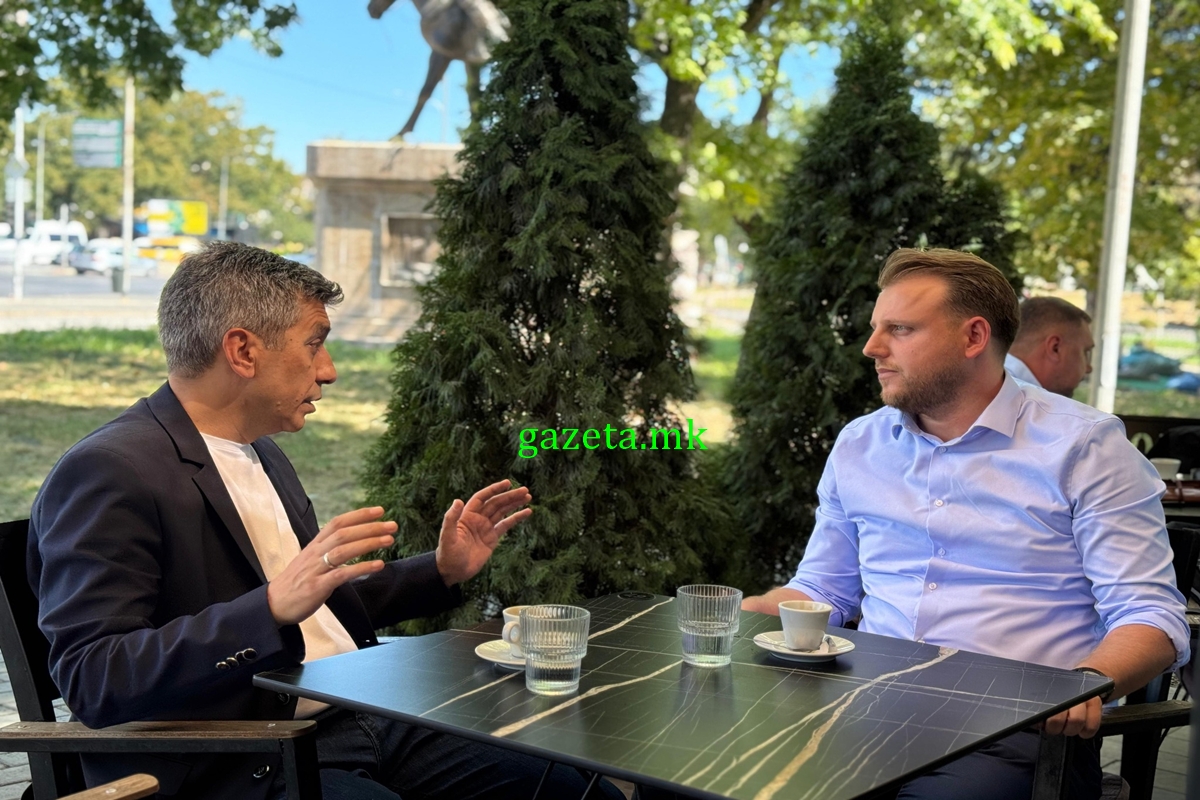 IZET MEXHITI DHE BUJAMIN BELA