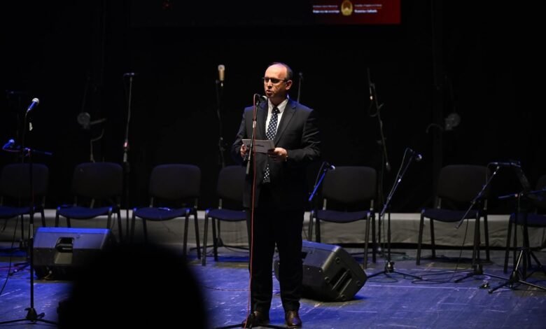 Afrim Gashi hap Festivalin “Teuta”: Arti dhe kultura janë shpirti i kombit 9 afrim gashi hap festivalin teuta arti dhe kultura jane shpirti i kombit 68d84a983aa12