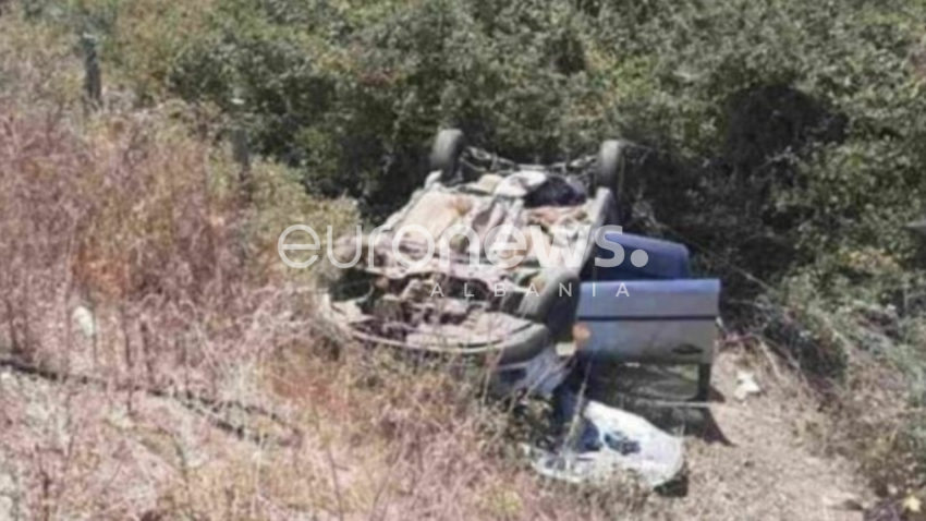Aksident i rëndë në Librazhd, makina përfundon 100 metra në greminë 2 aksident i rende ne librazhd makina perfundon 100 metra ne gremine 68bd8a94456df