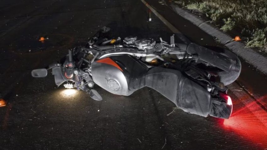 aksident ne pogradec perplaset motocikleta lendohet drejtuesi 68cb0df44267b