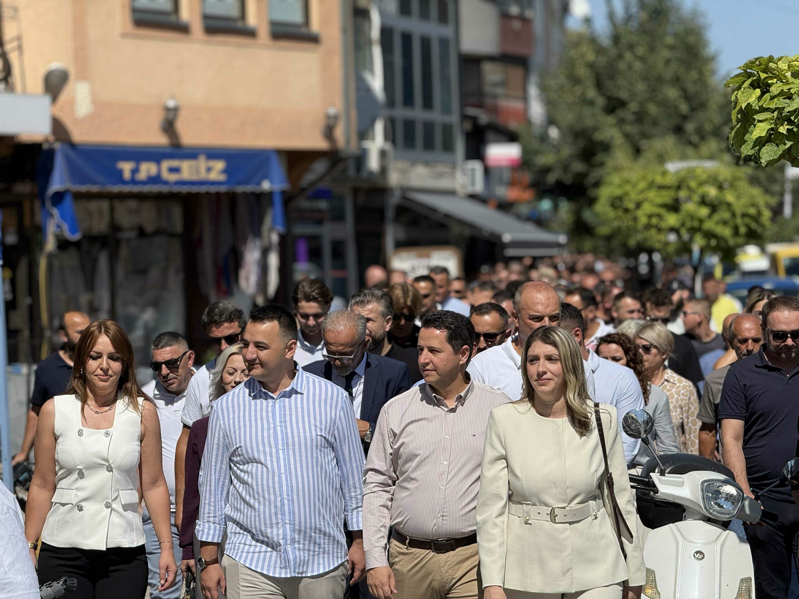 Aleanca Kombëtare për Integrim dorëzoi kandidaturat në Gostivar: Bashkim për fitore më 19 tetor 1 aleanca kombetare per integrim dorezoi kandidaturat ne gostivar bashkim per fitore me 19 tetor 68c58e52b31d7