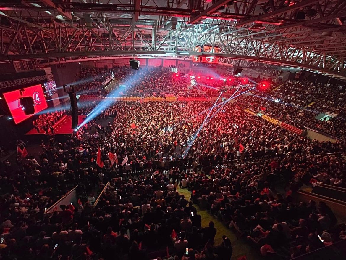 Analizë e tubimit masovik të AKI-së, çfarë sinjale dërguan shqiptarët e ngritur në këmbë? 1 analize e tubimit masovik te aki se cfare sinjale derguan shqiptaret e ngritur ne kembe 68dba2d3383df