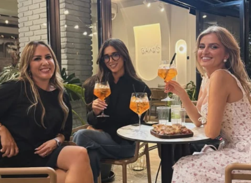 Arbana Osmani shfaqet krah Beniada Nishanit dhe Jori Dellit 2 arbana osmani shfaqet krah beniada nishanit dhe jori dellit 68c528b1c5859