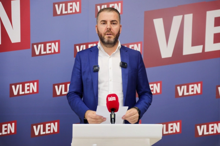 aziri bujar osmani duhet te pergjigjet sa dite gjithsej ka kaluar me qytetaret ne cair gjate mandateve te tij ne qeverite e gruevskit dhe te lsdm se 68dbdb31c5e6b