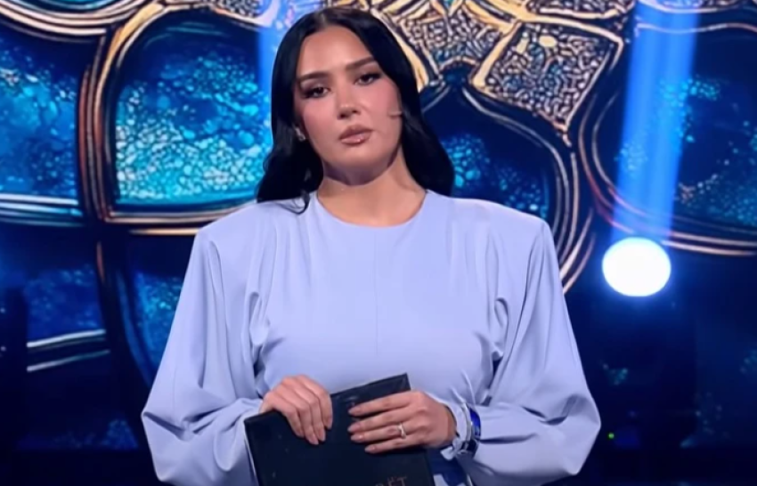 Bora Zemani nis emisionin me fjalë ngushëlluese për Gjestin dhe familjen e tij pas humbjes së vëllait 3 bora zemani nis emisionin me fjale ngushelluese per gjestin dhe familjen e tij pas humbjes se vellait 68d8ef3222d06