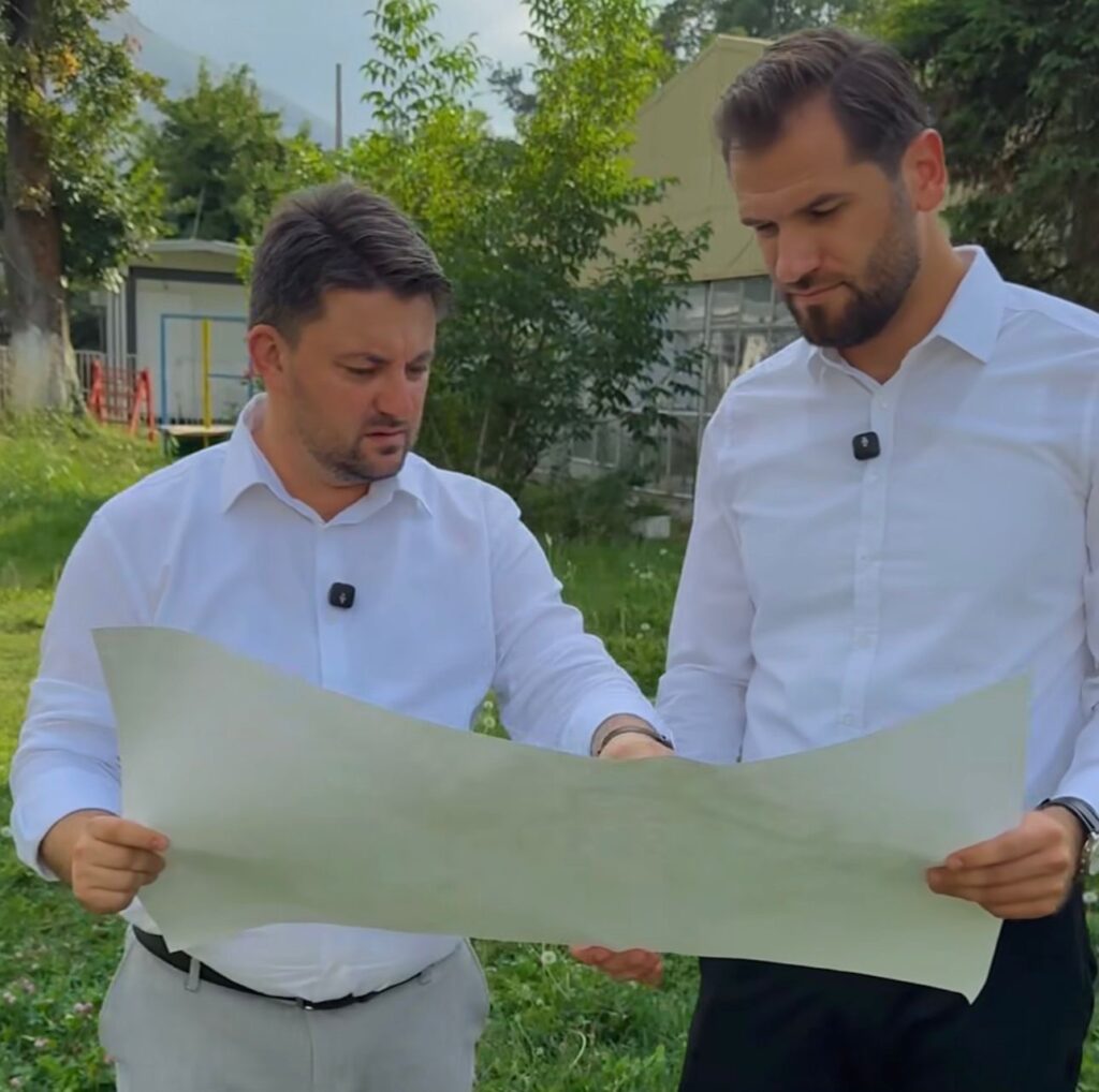 d6cfede6 1b7c 4028 a1ca 5332c400ab15