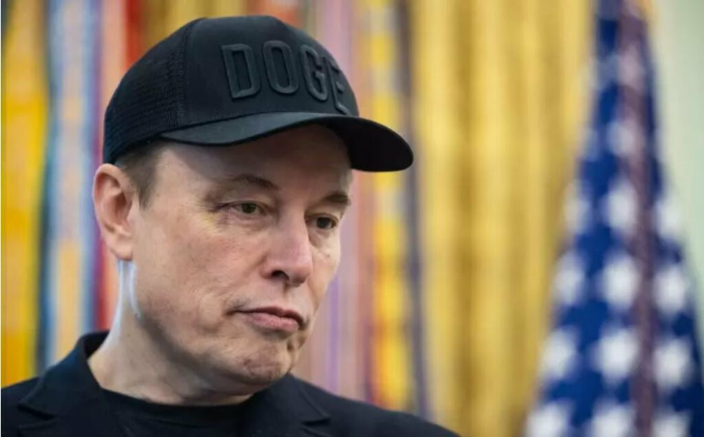 Elon Musk kërkon shpërbërjen e Parlamentit britanik dhe ndryshimin e qeverisë 3 elon musk kerkon shperberjen e parlamentit britanik dhe ndryshimin e qeverise 68c5cb264c9db