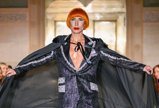 Elton Ilirjani fluturon lart ne javen e modes ne New York 3 elton ilirjani fluturon lart ne javen e modes ne new york 68c7e49356676