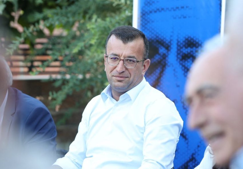 ferati eshte takuar me qytetaret e kashices 68d2e32e4447f