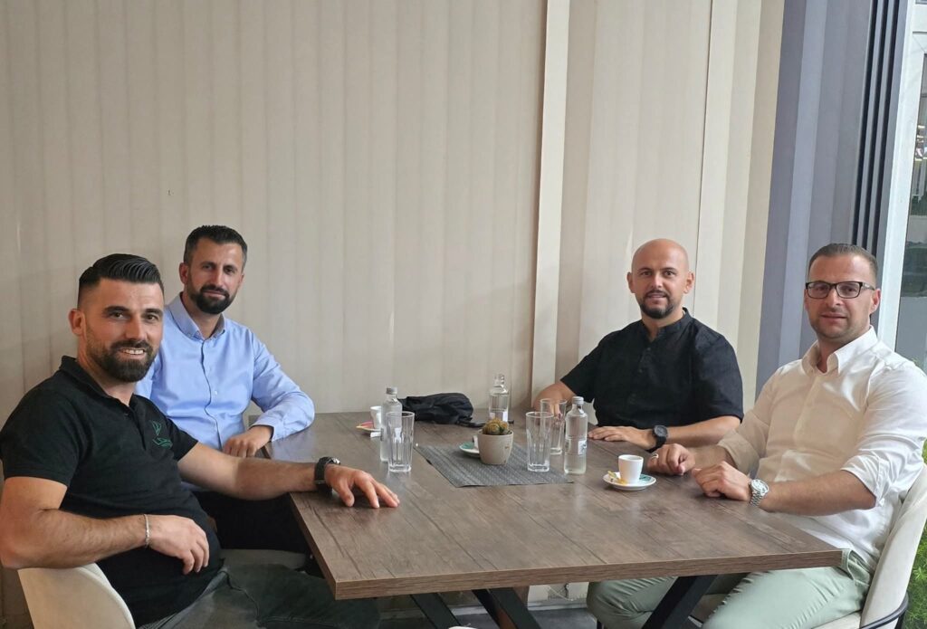 Figura të rëndësishme nga Odri dhe Përshevca i bashkohen Daut Memishit – VLEN merr mbështetje të re në Tearcë 2 figura te rendesishme nga odri dhe pershevca i bashkohen daut memishit vlen merr mbeshtetje te re ne tearce 68c0cdb606140