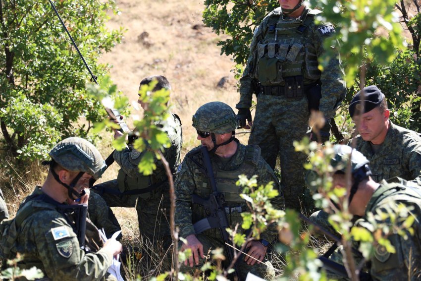 fsk ja po e realizon ushtrimin ujku shigjete 68b84500b22c5