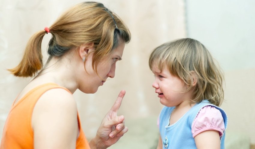 Gjashtë gjëra që nuk duhet t’ia thoni kurrë një fëmije 3 gjashte gjera qe nuk duhet tia thoni kurre nje femije 68b734d2dd2e8